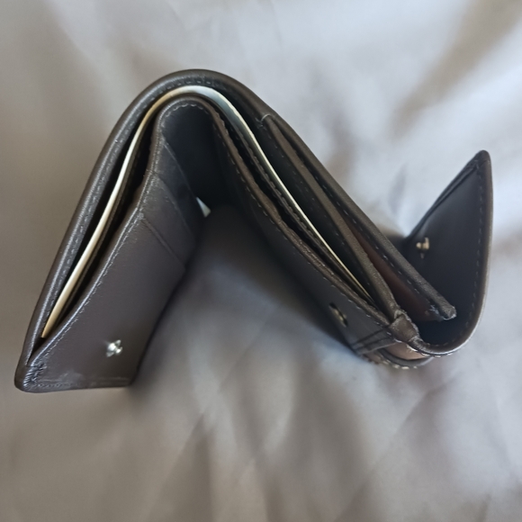 Coach Wallet - Picture 4 of 4